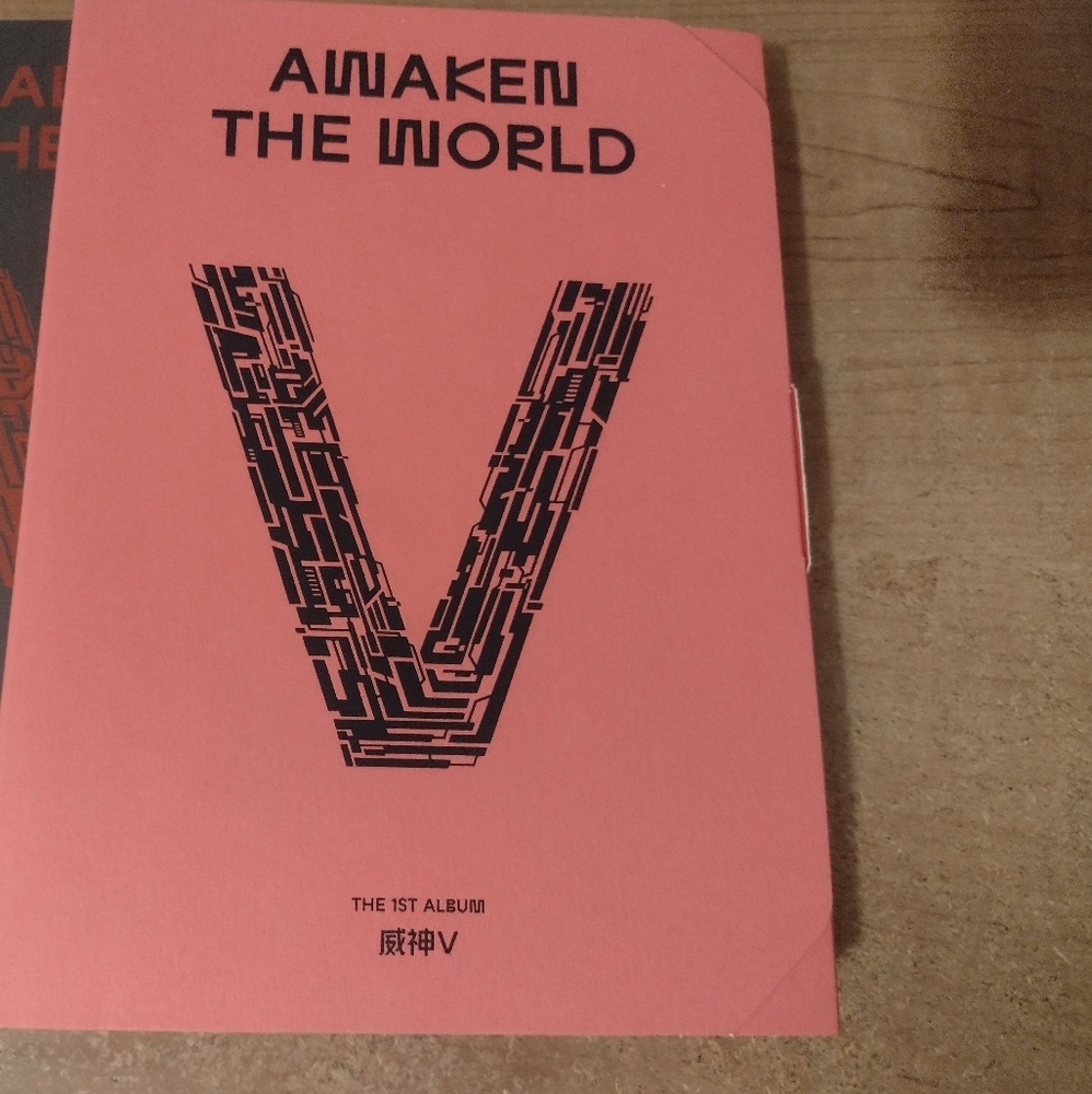 WayV- Awaken the World ( Awaken ver) Album with PC.